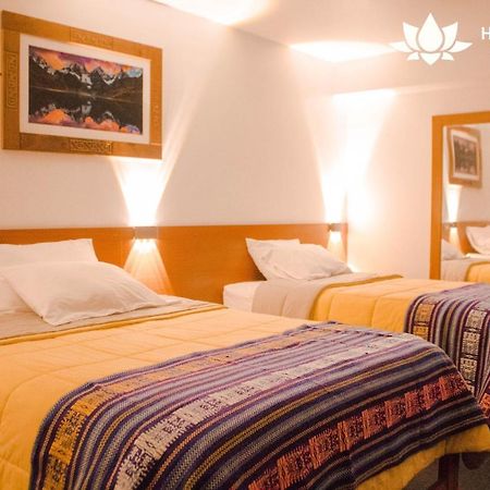 Hotel Valery 2 Estrellas ワラス エクステリア 写真