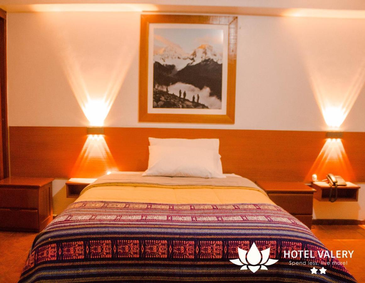 Hotel Valery 2 Estrellas ワラス エクステリア 写真
