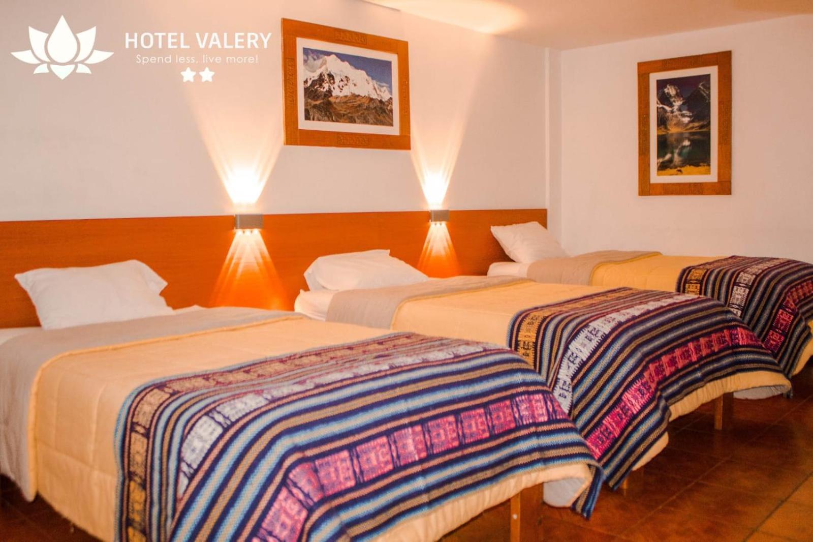 Hotel Valery 2 Estrellas ワラス エクステリア 写真